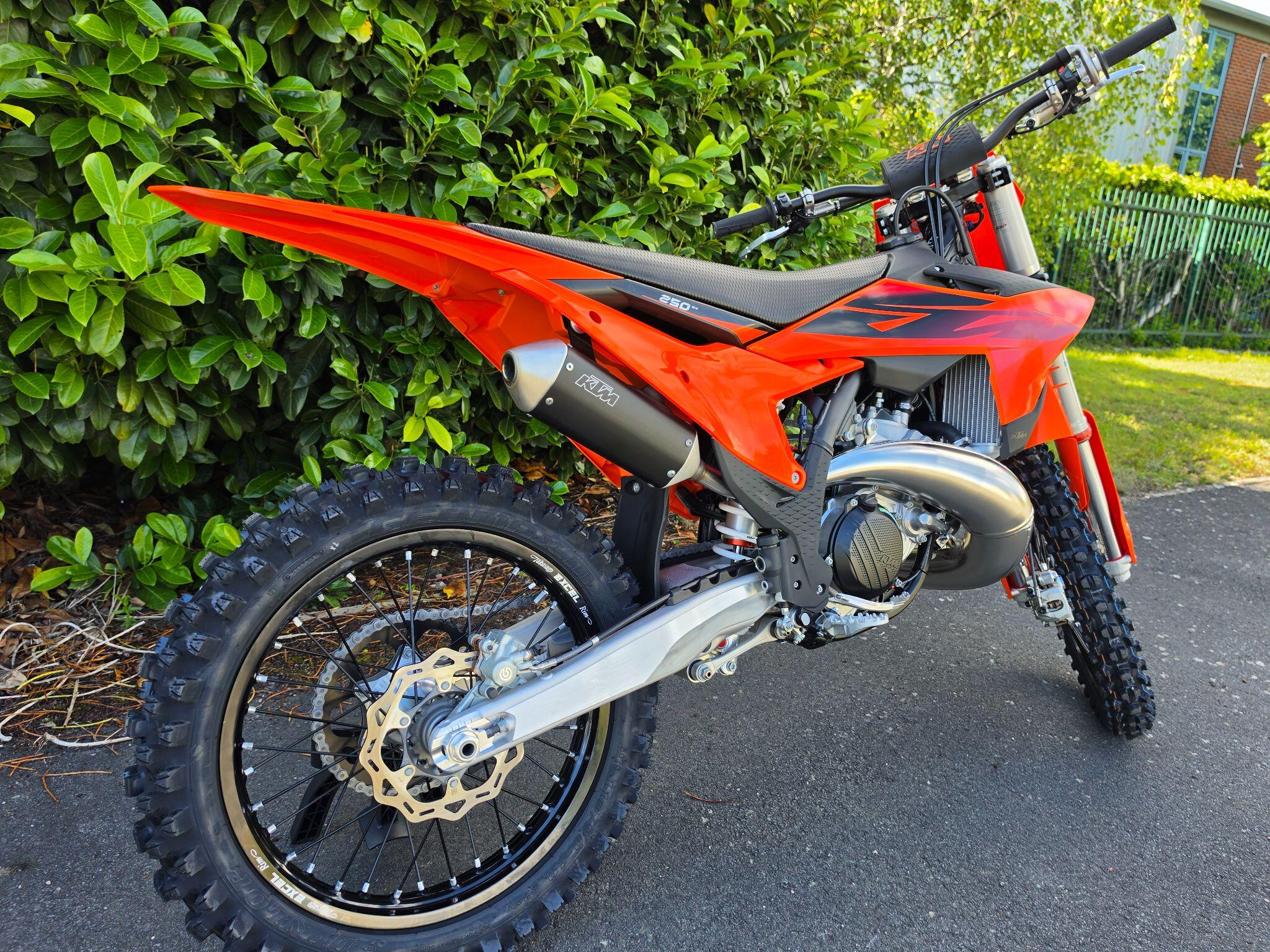KTM 
